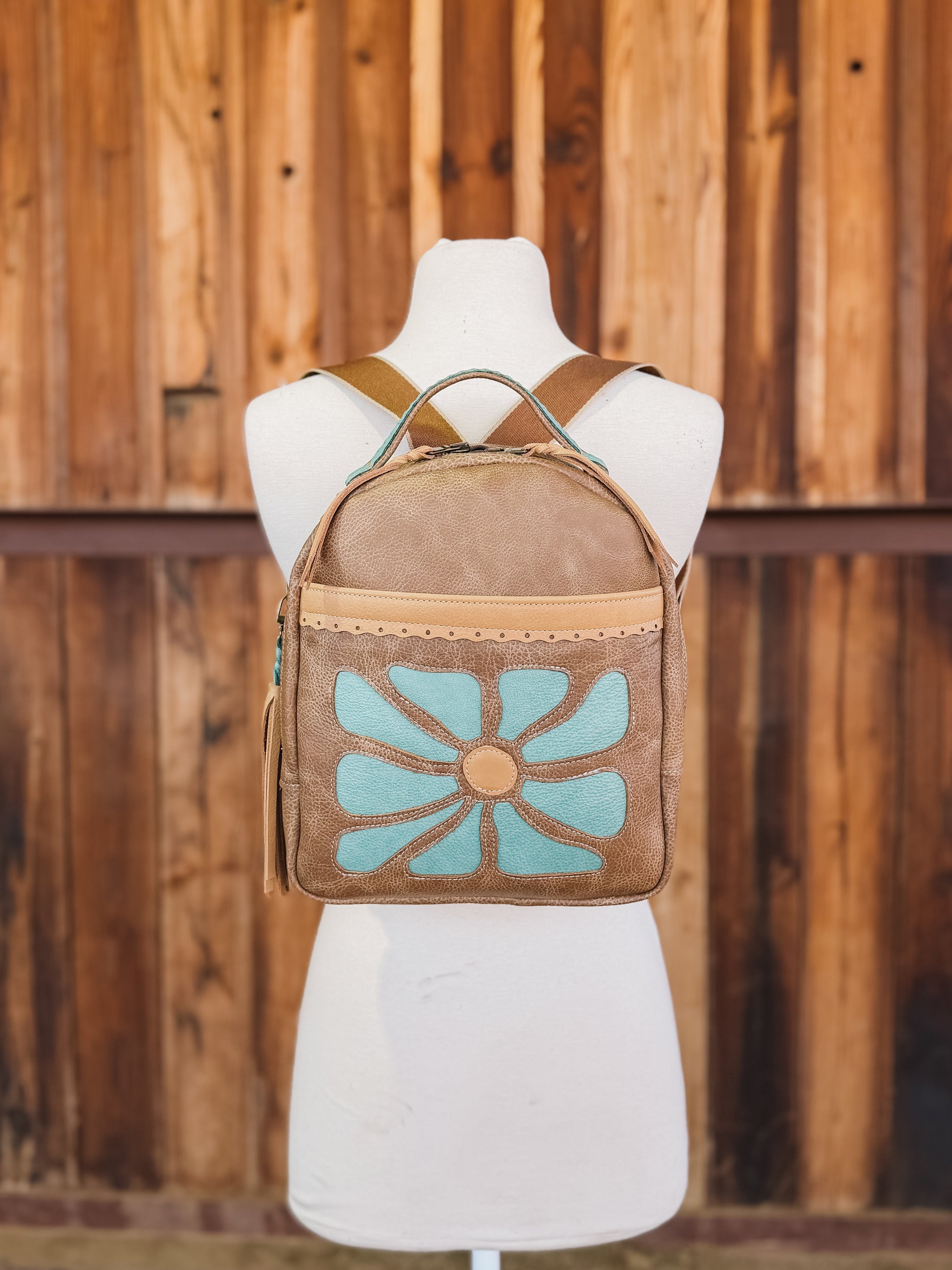Native West Trading Company display picture 1